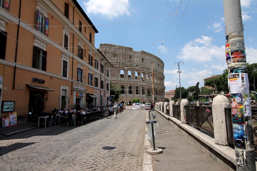 Colosseum Super Family Apartment Roma Quarto foto
